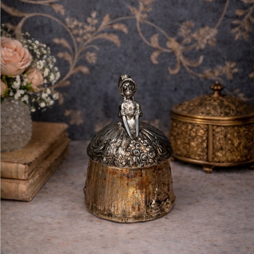 Antique Weidlich Bros Crinoline Lady Silverplate Powder Box